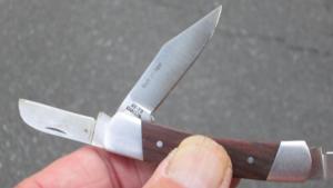 VTG AMERICAN BLADE AB-23 3 Blade Wood Handle Pocket Knife2 34quot Closed