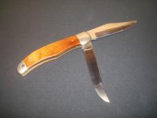 VINTAGE QUEEN RAWHIDE SERIES 4200 USA 440 STAINLESS TRAPPER KNIFE 82