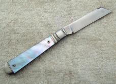 KRoo Fancy Jack  3.75" Closed with Mother of Pearl Covers And Sheep Foot Blade (4)