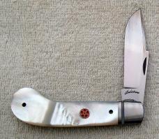 Vincenzo Balistreri Saddlehorn 4.00" Closed with Mother of Pearl Covers And Clip Blade (10)
