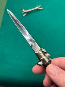 8” M. Italy Fulcrum Release Stiletto