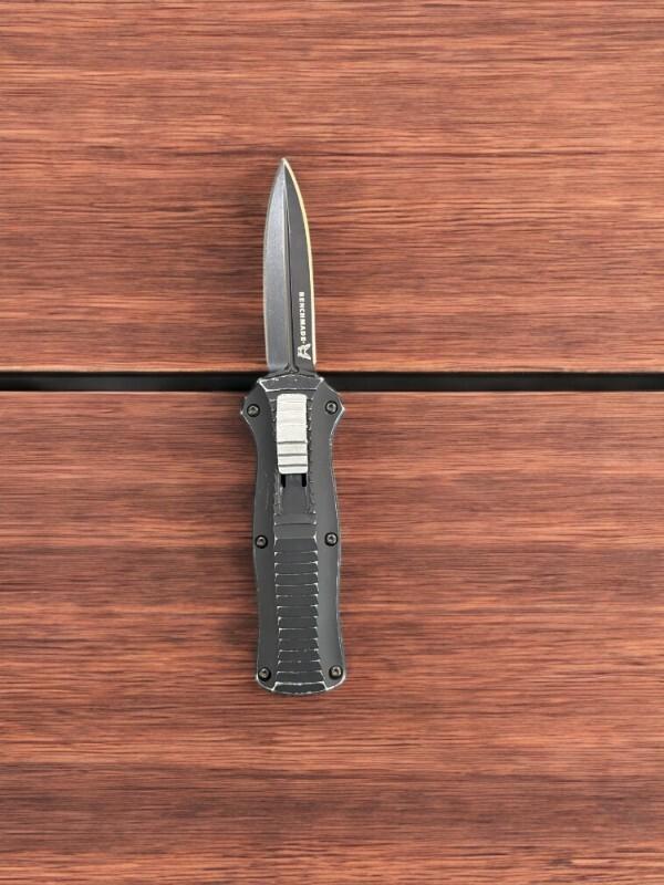 Benchmade Mini Infidel OTF (Recently LifeSharp Serviced, Good Condition) Benchmade Mini Infidel OTF (Recently LifeSharp Serviced, Good Condition)
