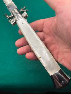 15” Arctic Wolfe Pearlex Swivel Bolster, ha