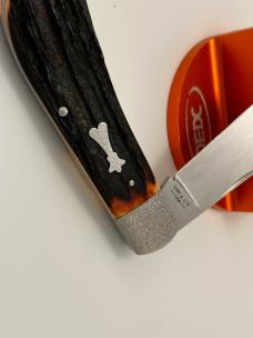 SACRED BEAR "TORY UTT" CUSTOM AMBER STAG LANNY'S CLIP CPM 154 KNIFE