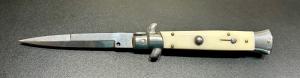 Frank Beltrame 9” Swivel-Bolster