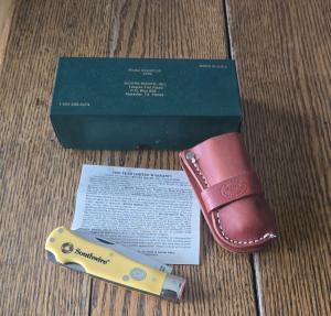 2006 Moore Maker 3206DLB Double Lockback Trapper – Southwire Advertising Knife