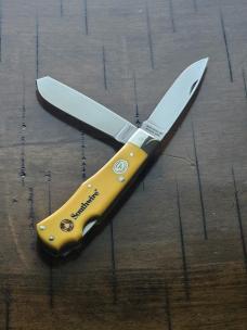 2006 Moore Maker 3206DLB Double Lockback Trapper – Southwire Advertising Knife