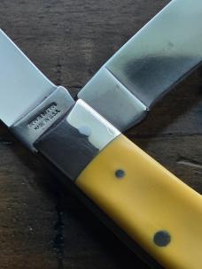 2006 Moore Maker 3206DLB Double Lockback Trapper – Southwire Advertising Knife