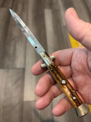 Fat Stag Scaled Red Dot 8” 50s Picklock