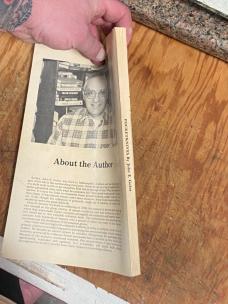 Pocketknives: Markings of Manufacturers and Dealers – Second Edition by John E. Goins (1982)