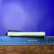 Benchmade Shootout OTF Automatic Knife 5370 Sea Foam Green