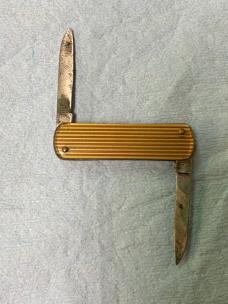 Vintage Brown & Bigelow “Remembrance Advertising” Pocket Knife – 2-Blade – Striped Celluloid – 2 ¼” 