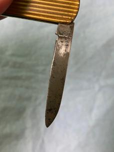 Vintage Brown & Bigelow “Remembrance Advertising” Pocket Knife – 2-Blade – Striped Celluloid – 2 ¼” 
