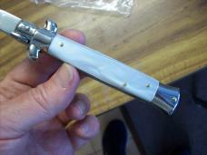 Vintage Italian Inox Italy Stiletto Kriss Automatic Swivel Bolster White Pearlex Handles Beauty!