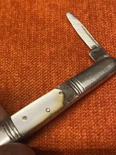 Vintage Dixon Cutlery 2 5/8” Double Blade Pen Knife