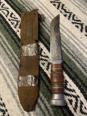 Vintage WWII Theater-Made Fighting Knife with Hard Plastic Grip amp Sheath 5