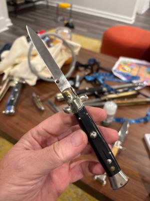 Boring German Market 80s knife