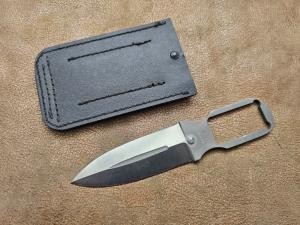 Daniel Valois breat pocket dagger