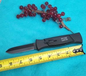 VINTAGE ITALIAN BLACK FINGER OTF KNIFE