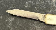 Remington Pull Ball Switchblade Knife, Cream Color Scale, Used