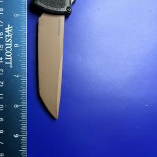 Benchmade Shootout OTF Automatic Knife 5370 Black and Tan