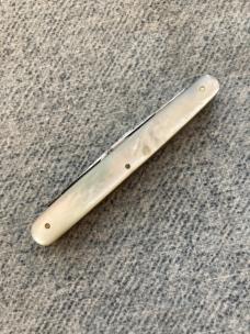 RARE Antique, R. SCHOFIELD, 59 MOORFIELD, LIVERPOOL, 4-Blade, Genuine-Mother-of-Pearl, Pocket Knife