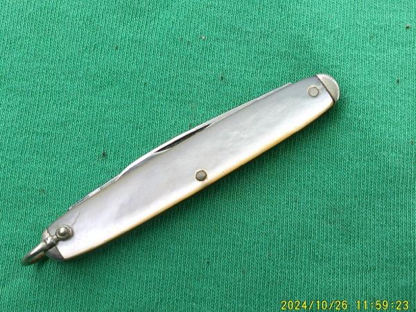 Made in USA (Camillus) Pearl Pen Knife Made in USA (Camillus) Pearl Pen Knife