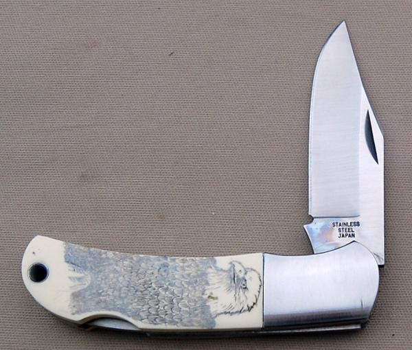 Ivoryman's Unbranded 1-Blade Scrimshaw Lockback, 3.625" In Excellent Condition (BA) Ivoryman's Unbranded 1-Blade Scrimshaw Lockback, 3.625" In Excellent Condition (BA)