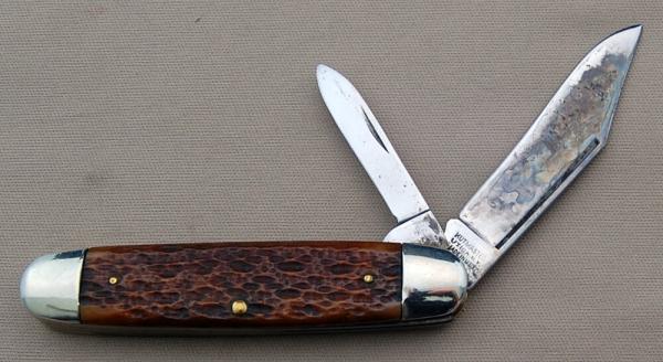 Ivoryman's Utica Kutmaster 2-Blade, 3.625" In Excellent Condition (AS) Ivoryman's Utica Kutmaster 2-Blade, 3.625" In Excellent Condition (AS)
