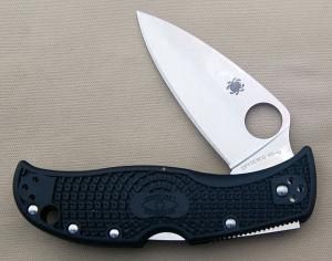 Ivoryman's Spyderco Leaf Jumper #C262PBK, 4.375" In Near Mint Condition (FY)