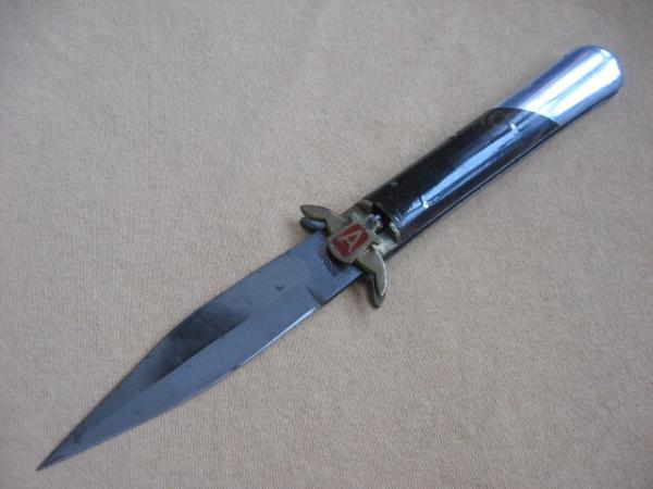 Vintage India Dagger Switchblade Knife - 10 1/8"