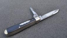 J.Wiss & Son Newark NJ 2 Blade Folder 3 1/2" Closed Made After 1880 Tight Loud Snap Both Blades