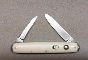 Early Schrade French Ivory Double Blade with Tip Bolsters