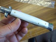 Vintage Italian 11 Incher White Pearlex W/Bayonet Blade Renzo Beltrame Swivel Bolster UNUSED!