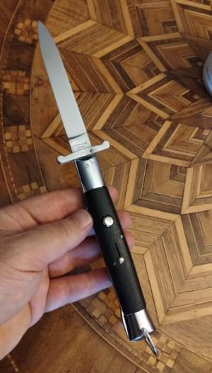 Exceptional 11" Korean Rizzuto (Korizzy) Textured Scales