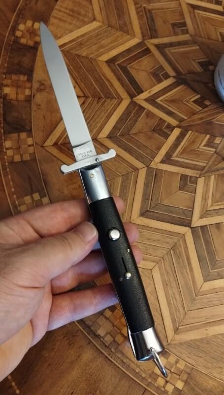 Exceptional 11" Korean Rizzuto (Korizzy) Textured Scales