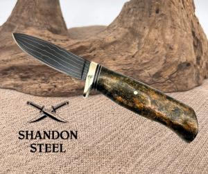 Burr Oak Handmade Random Pattern Damascus Drop Point Hunter Maple Handle Knife 