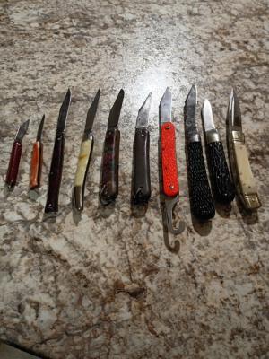  Group of 10 vintage switchblades For Parts or repair.