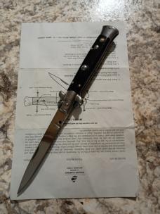 9" Vintage Edge Co. Stiletto. With original instructions.