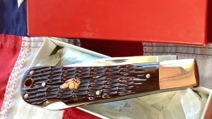 Ka-Bar Copper Lock Dog Head Large 5” Lockback w/ Bone Handles -Dog Head Shield & Bolsters are Copper