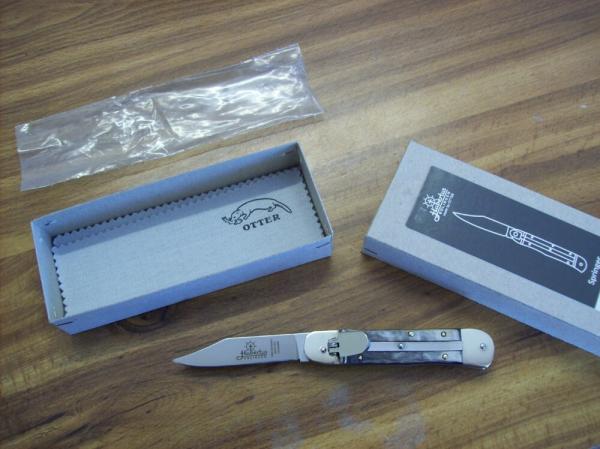 Hubertus Knife Solingen, Germany Small 08 Rare Brazilian Horn 5 3/4 " Open Lilyput NIB Hubertus Knife Solingen, Germany Small 08 Rare Brazilian Horn 5 3/4 " Open Lilyput NIB