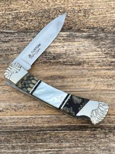 BUCK 110 ** BRIAN YELLOWHORSE CUSTOM PYTHON +MOTHER OF PEARL FOLDING HUNTER