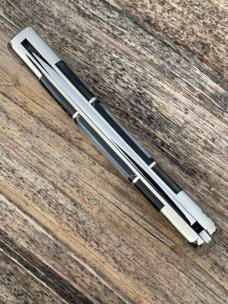 BUCK 110 ** BRIAN YELLOWHORSE CUSTOM PYTHON +MOTHER OF PEARL FOLDING HUNTER