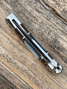 BUCK 112 ** BRIAN YELLOWHORSE CUSTOM HUMMINGBIRD MOTHER OF PEARL FOLDING HUNTER