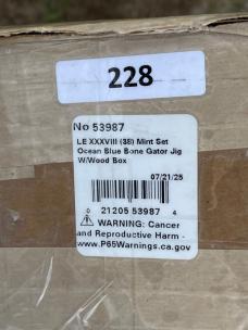 CASE XX ** 2025 LE XXXVIII OCEAN BLUE GATOR MINT SET - 1 OF 250