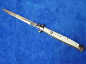 New 13'' Stiletto Blonde/French Tip Horn Bayonet Blade "Waspy Shape" by Renzo Beltrame Maniago Italy