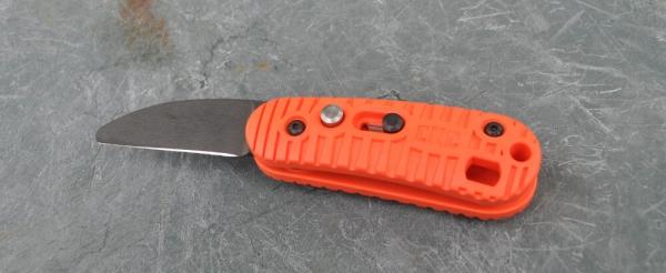 Colonial 216 Auto USA Made 3 1/4" closed ABS Orange Handle Oxygen Tank Key Pocket Clip Factory Mint Colonial 216 Auto USA Made 3 1/4" closed ABS Orange Handle Oxygen Tank Key Pocket Clip Factory Mint