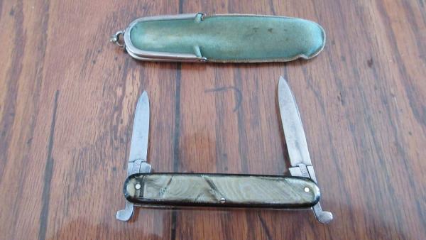 VERY RARE c. 1800's EDWARD ZINN Germany Two Blade Assisted Pull GADGET Knife w/Original Knife Purse VERY RARE c. 1800's EDWARD ZINN Germany Two Blade Assisted Pull GADGET Knife w/Original Knife Purse