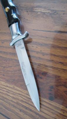 c. 1970's RARE Rizzuto Estileto FINGER GROOVE Model MINT 