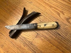 POSSIBLE CIVIL WAR SIDE KNIFE (PRICE FELL THRU BOTTOM)